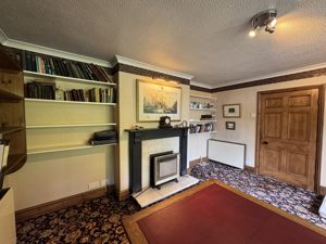 Sitting Room- click for photo gallery